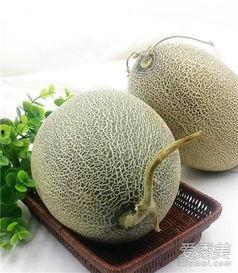 哈密瓜能与绿豆一起吃吗,哈密瓜与绿豆的搭配食用指南
